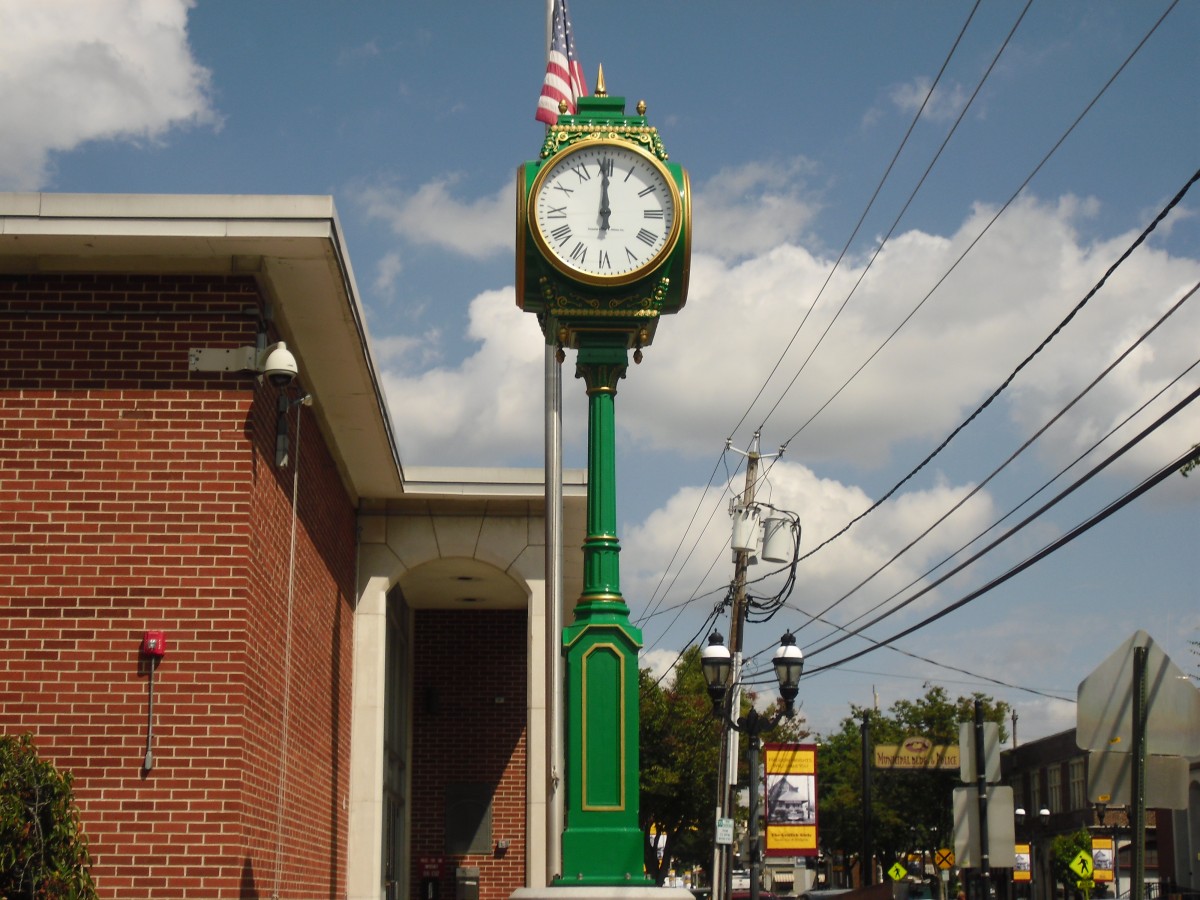 Borough of Haddon Heights Post Clock