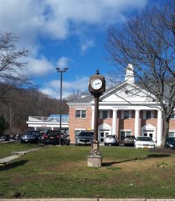 Putnam Valley Street Clock